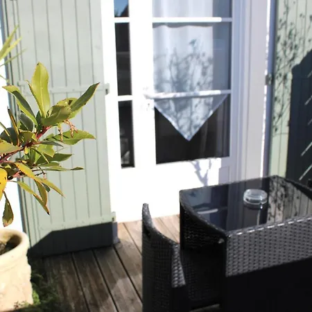 Fleur De Re Hotel 3*