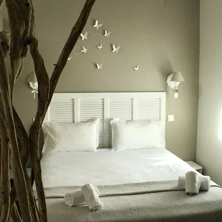 Fleur De Re Hotel 3*