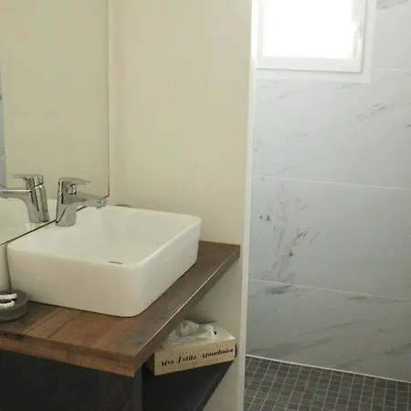 Fleur De Re Hotel 3*