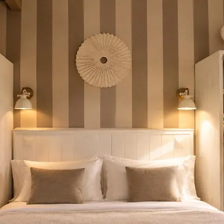 Hotel Fleur De Ré 3*