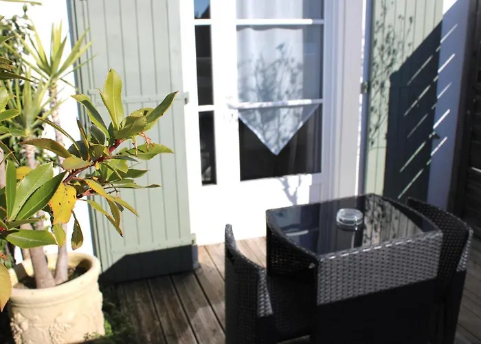 Fleur De Ré Hotel 3*