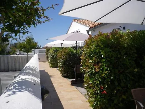 Hotel Fleur De Ré 3*