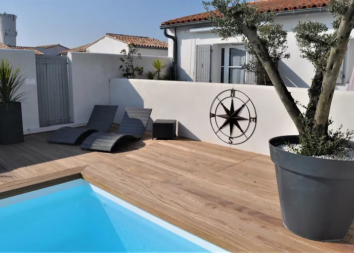 Hotel Fleur De Ré 3*